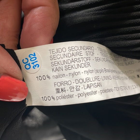 Zara NEW with Tags Black pleated Lace top - Picture 8 of 9